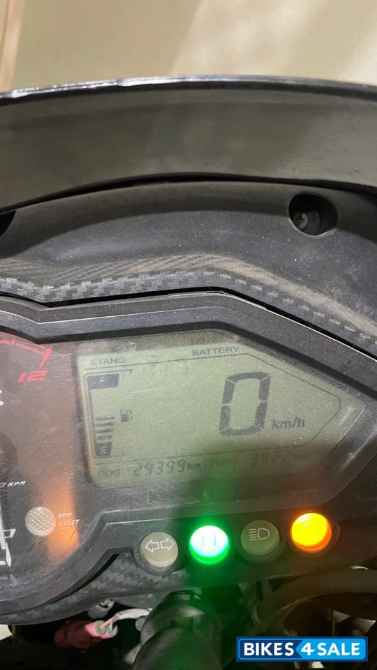 Neon Bajaj Pulsar 150 Neon