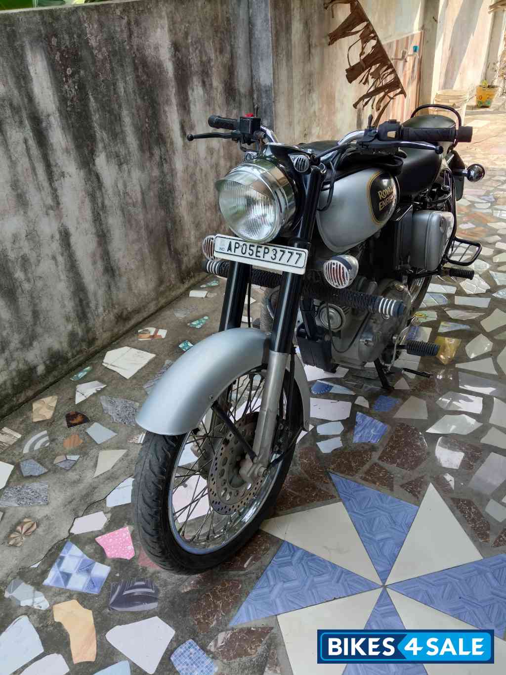 Royal Enfield Classic 350
