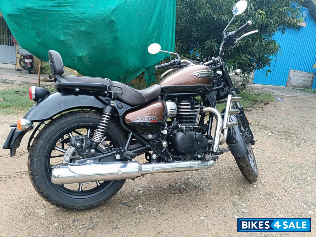 Royal Enfield Meteor 350 Supernova