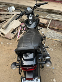 Black Bajaj Avenger Street 160 BS6
