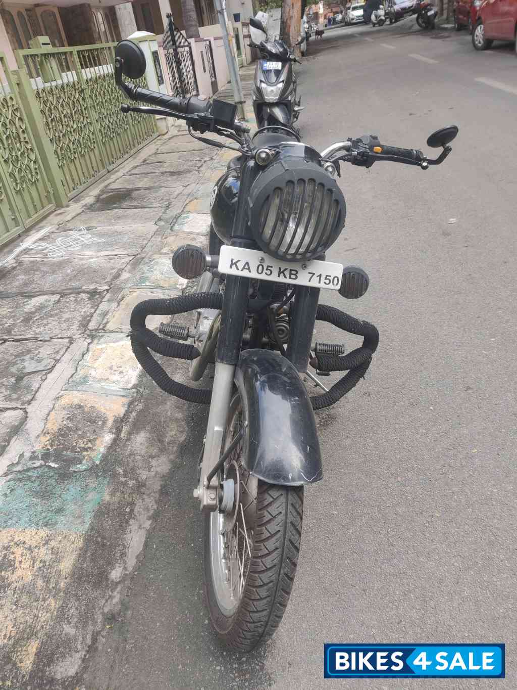 Royal Enfield Classic 350 Redditch Red