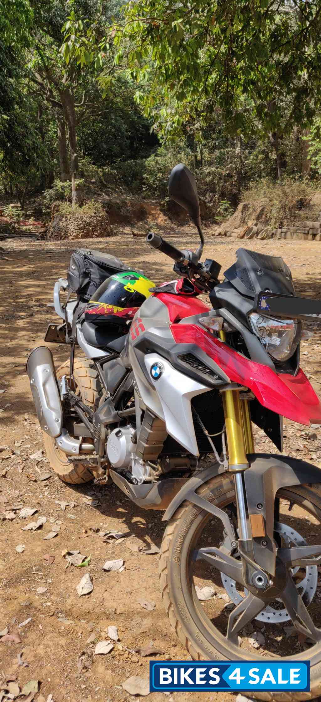 Racing Red BMW G 310 GS