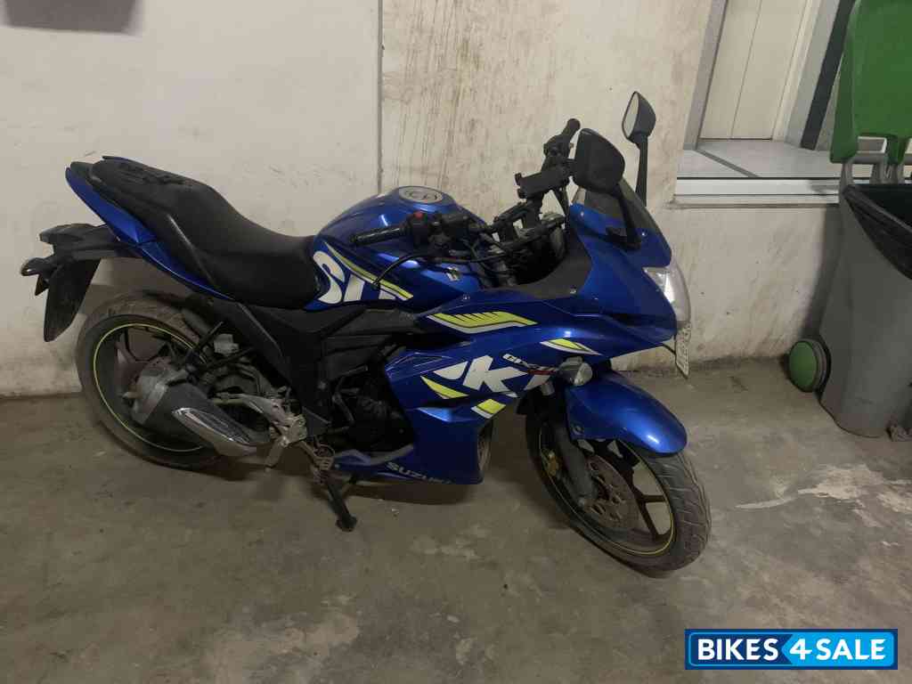 Moto Gp Blue Suzuki Gixxer SF Moto GP