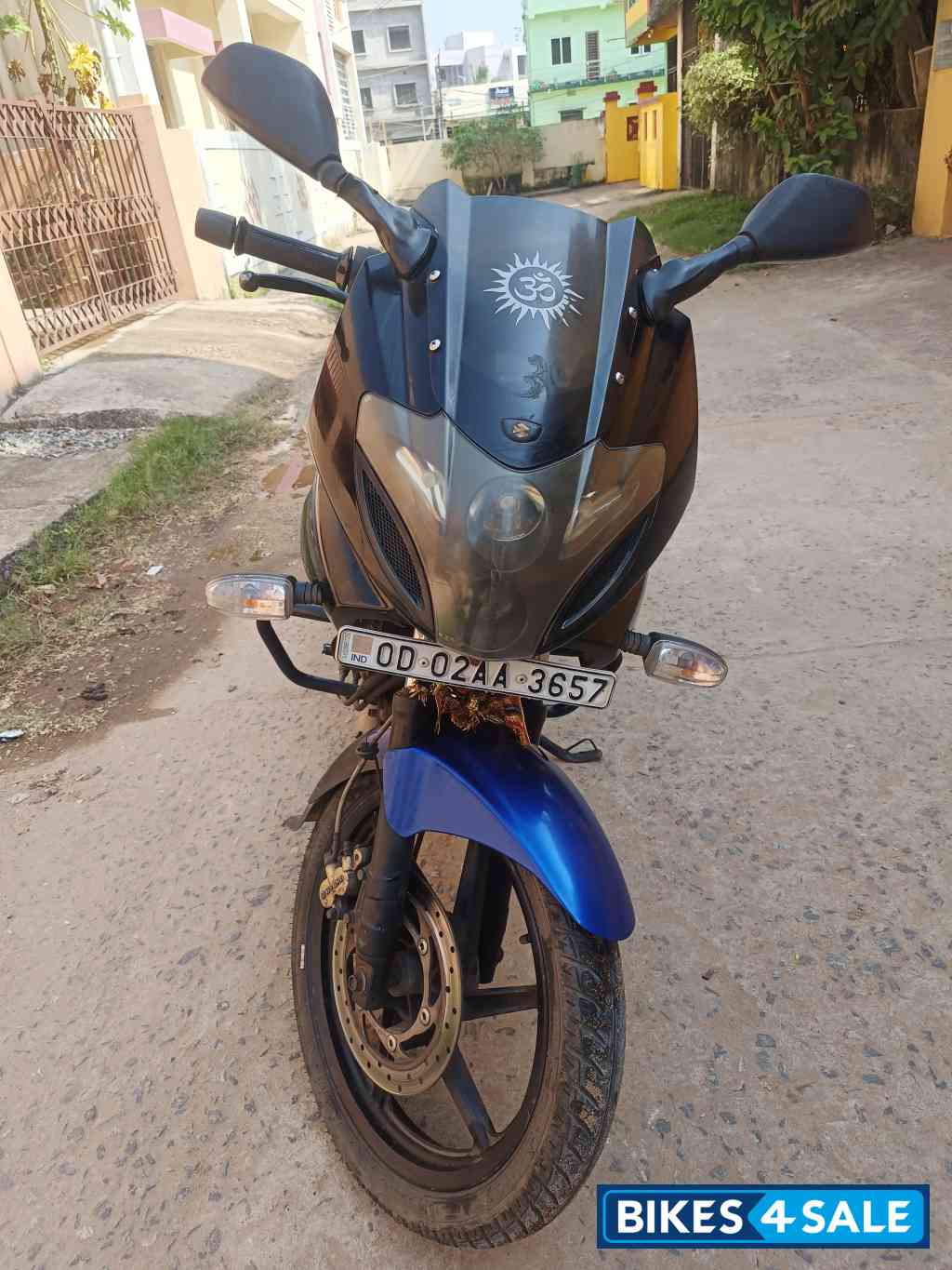 Black And Blue Bajaj Pulsar 220F