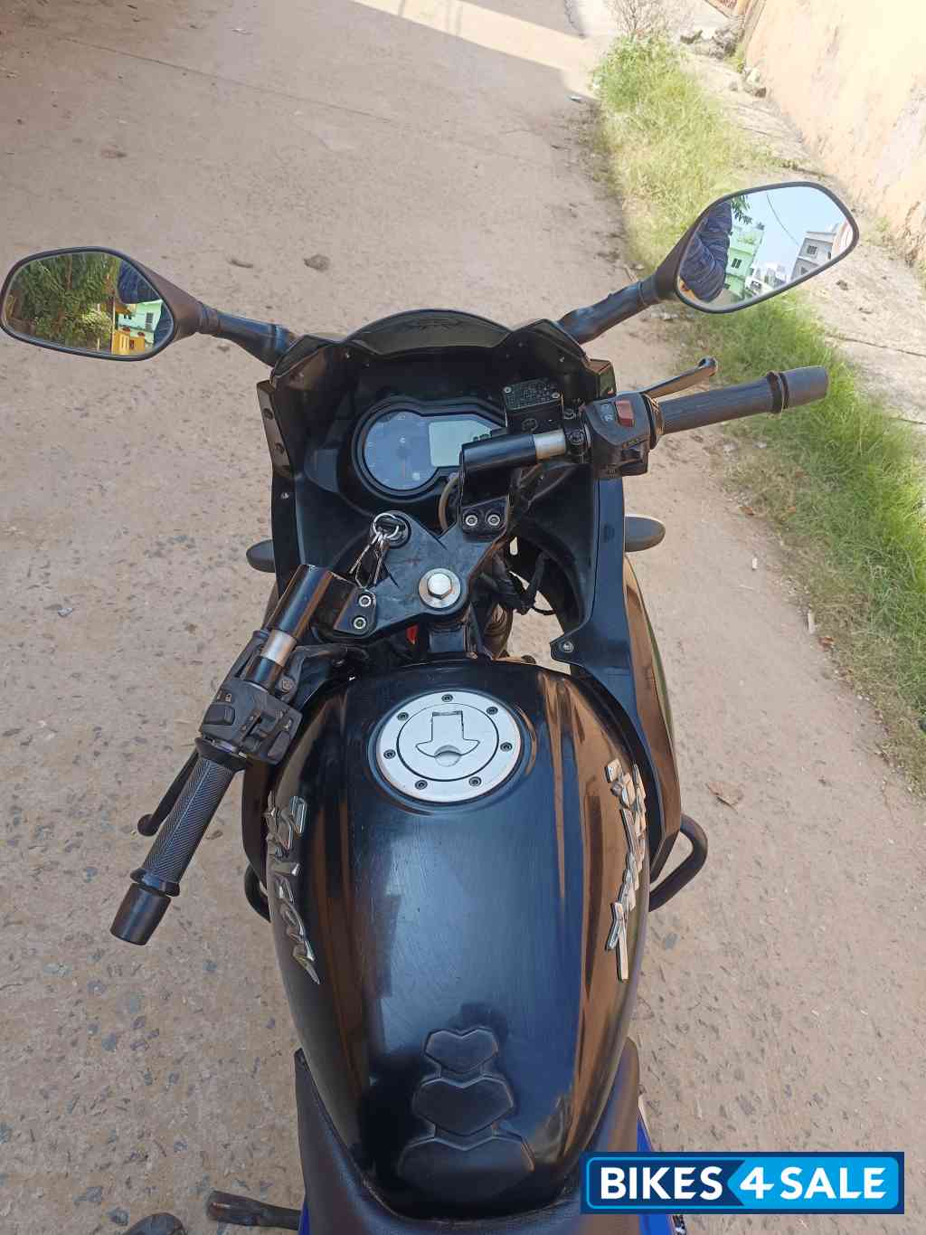Black And Blue Bajaj Pulsar 220F
