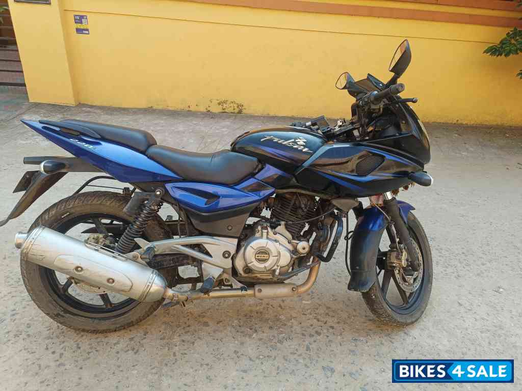 Black And Blue Bajaj Pulsar 220F
