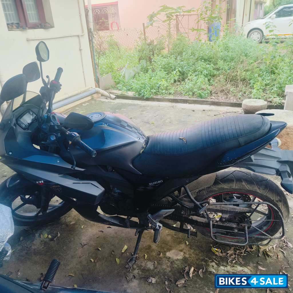 Suzuki Gixxer SF