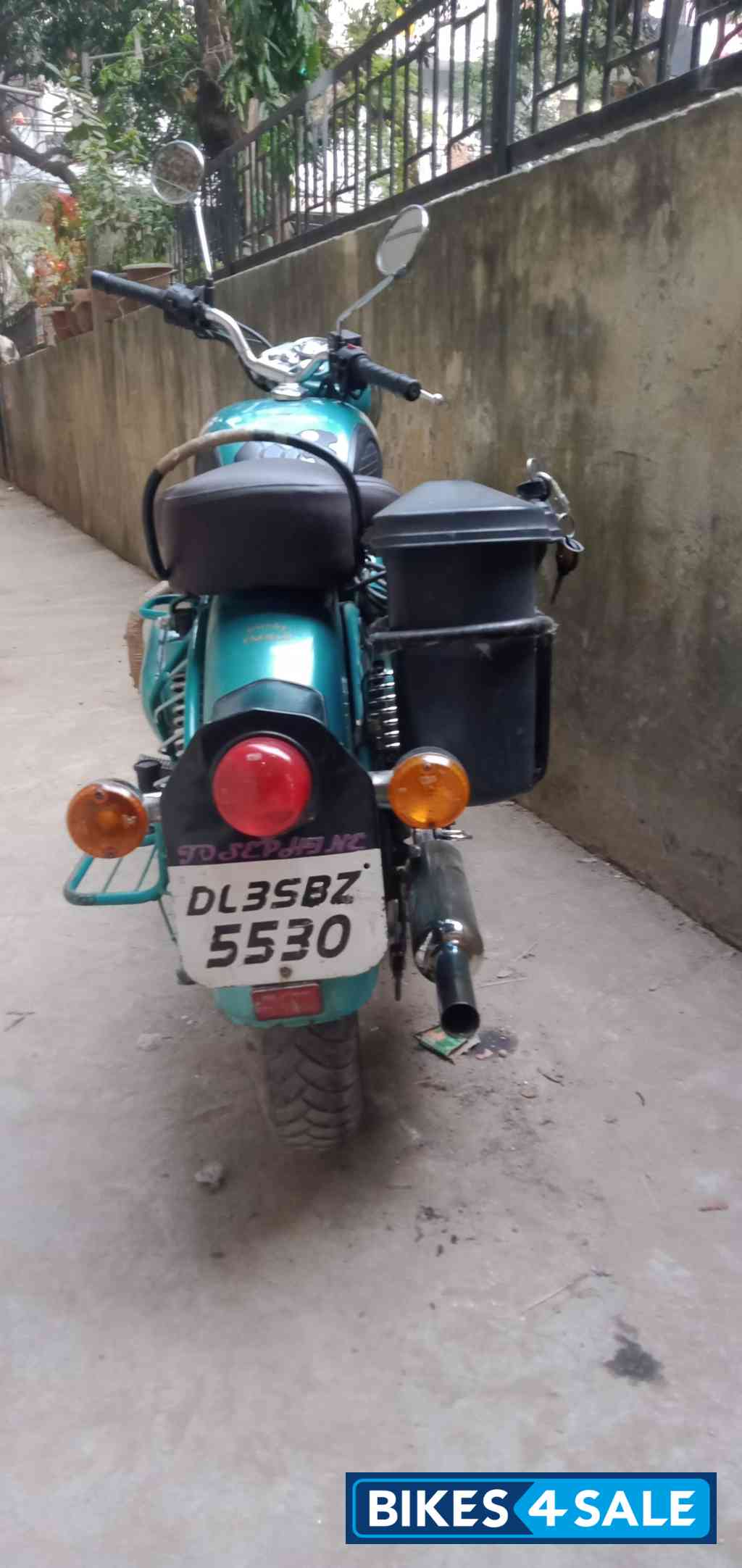 Royal Enfield Classic 500