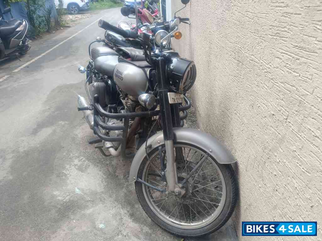 Gun Metal Grey Royal Enfield Classic 350