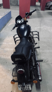 Matt Black Royal Enfield Meteor 350 Stellar