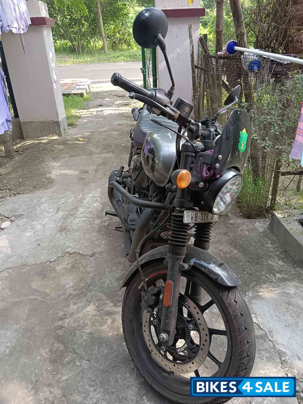 Deeper Grey Royal Enfield Hunter 350 Retro