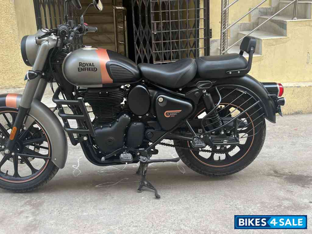 Royal Enfield Classic 350 2024