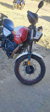 White Royal Enfield Scram 411