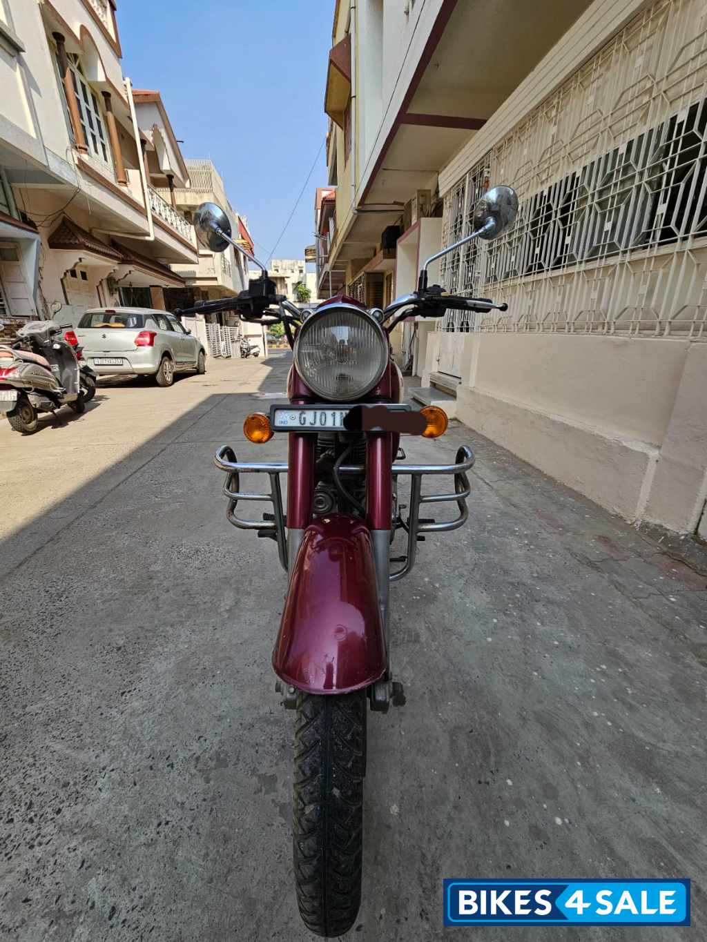 Marron Royal Enfield Classic 350