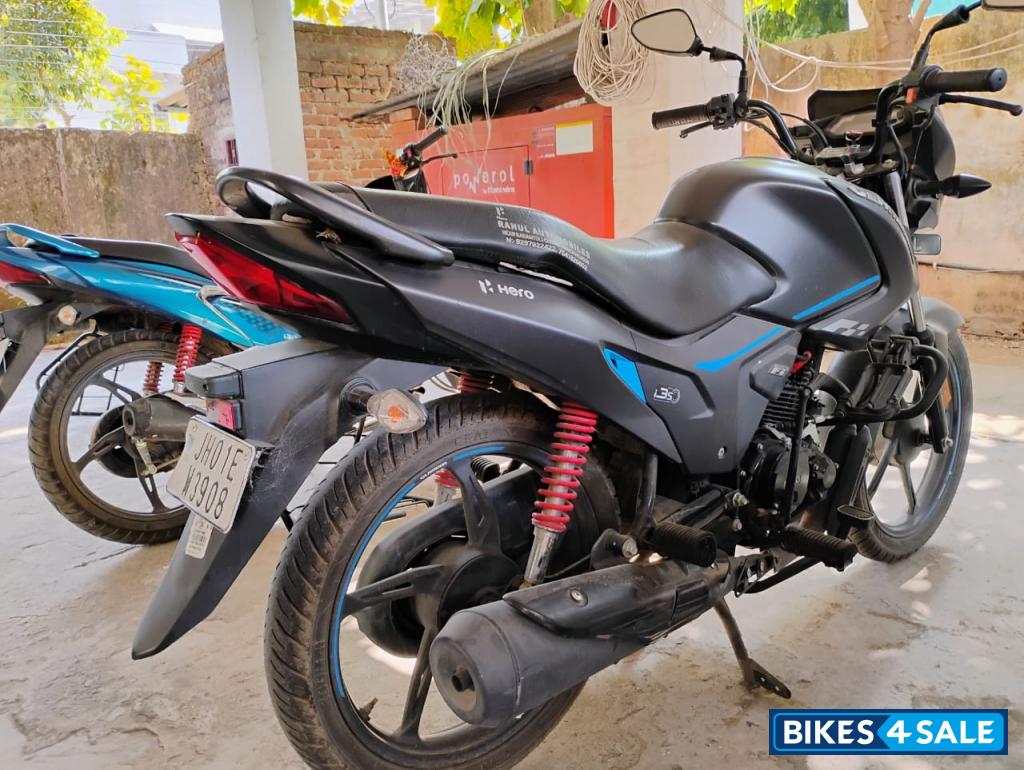 Gray With Blue Strip Hero Glamour Xtec