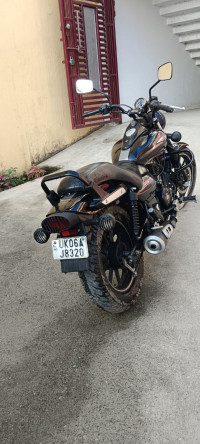 Mat Black Metallic Bajaj Avenger Street 220