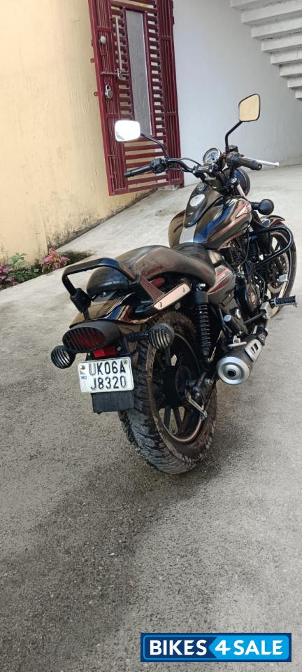 Mat Black Metallic Bajaj Avenger Street 220
