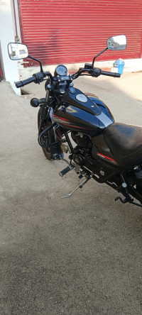 Mat Black Metallic Bajaj Avenger Street 220