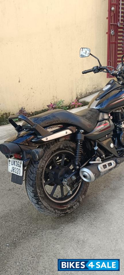 Mat Black Metallic Bajaj Avenger Street 220