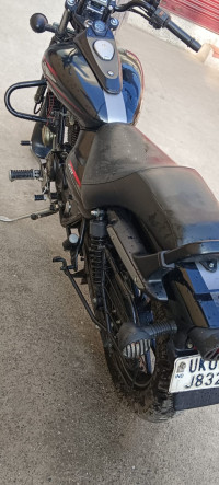 Mat Black Metallic Bajaj Avenger Street 220