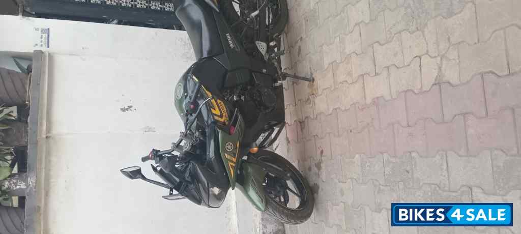 Black& Green (army) Yamaha Fazer