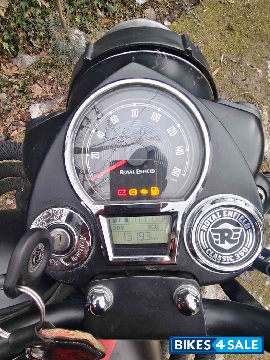 Stealth Black Royal Enfield Classic Stealth Black