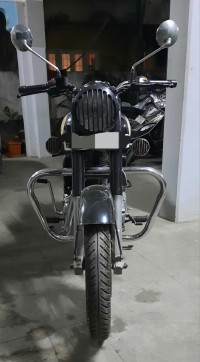 Black Royal Enfield Classic 350