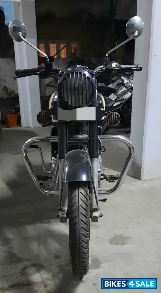 Black Royal Enfield Classic 350