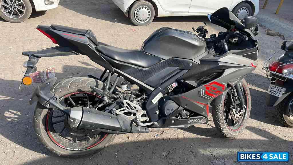 Yamaha YZF R15 V3