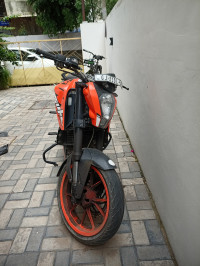 KTM Duke 200