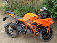 Orange KTM RC 200 GP