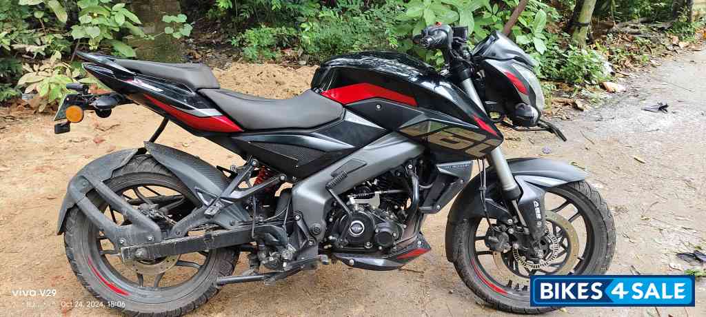 Bajaj Pulsar NS 160 BS6