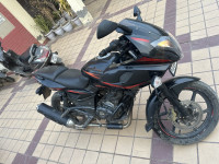 Bajaj Pulsar 220F