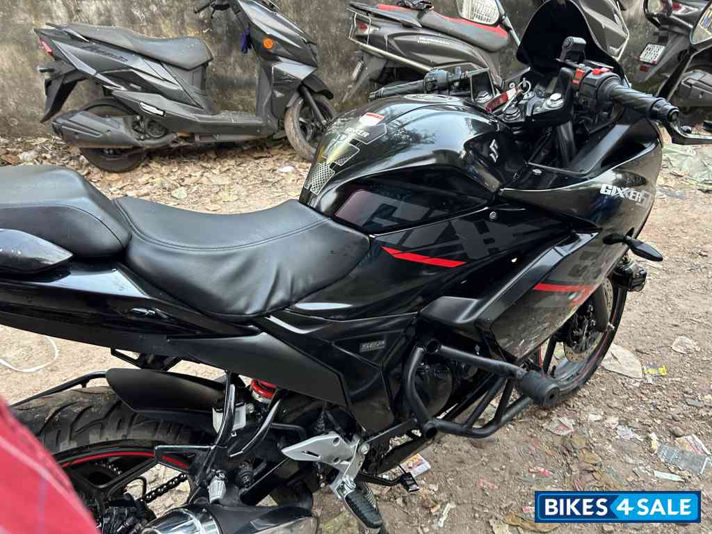 Suzuki Gixxer SF BS6