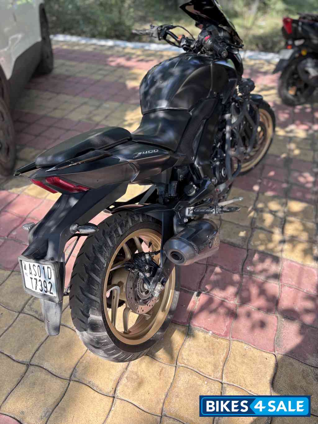 Bajaj Dominar 400
