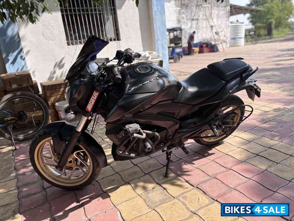 Bajaj Dominar 400