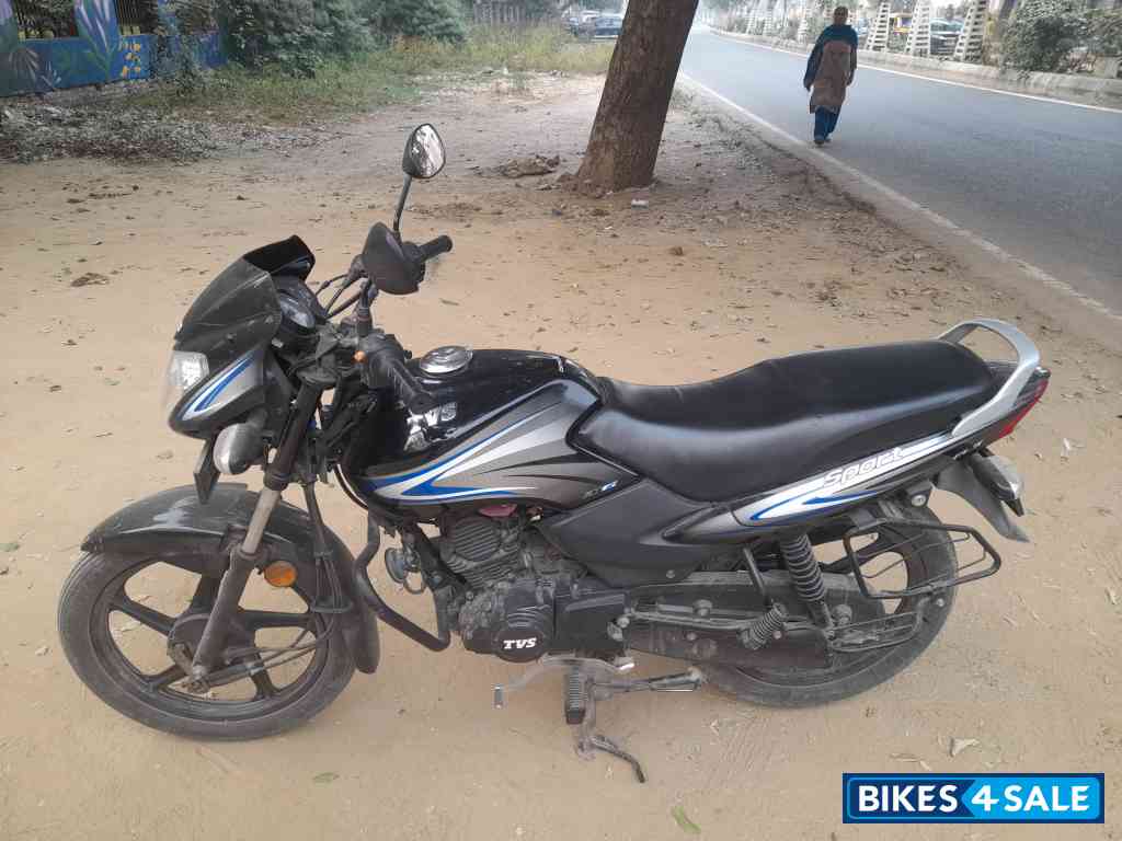 TVS Sport BS6