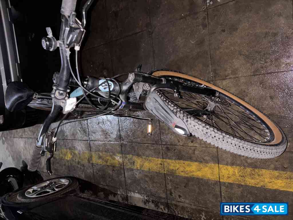 Black Bicycle Schnell