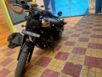 Jawa 42 Bobber Black Mirror