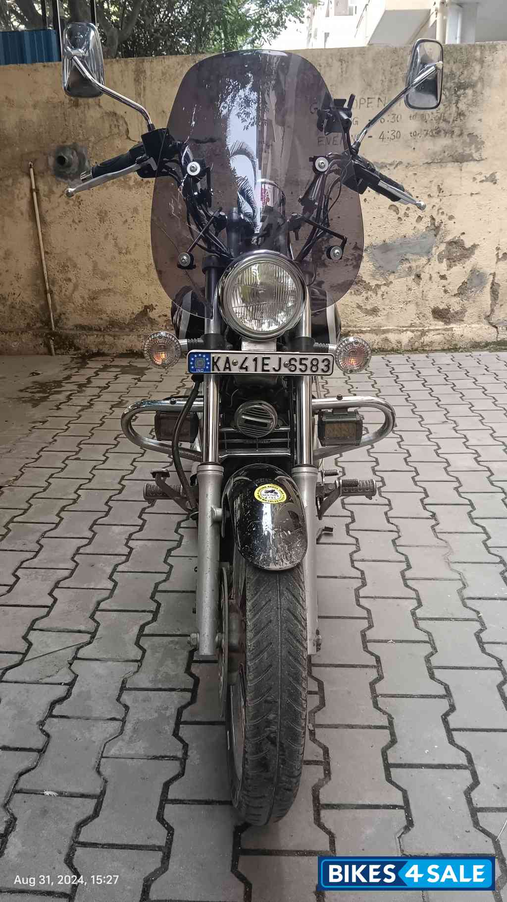 Bajaj Avenger Cruise 220