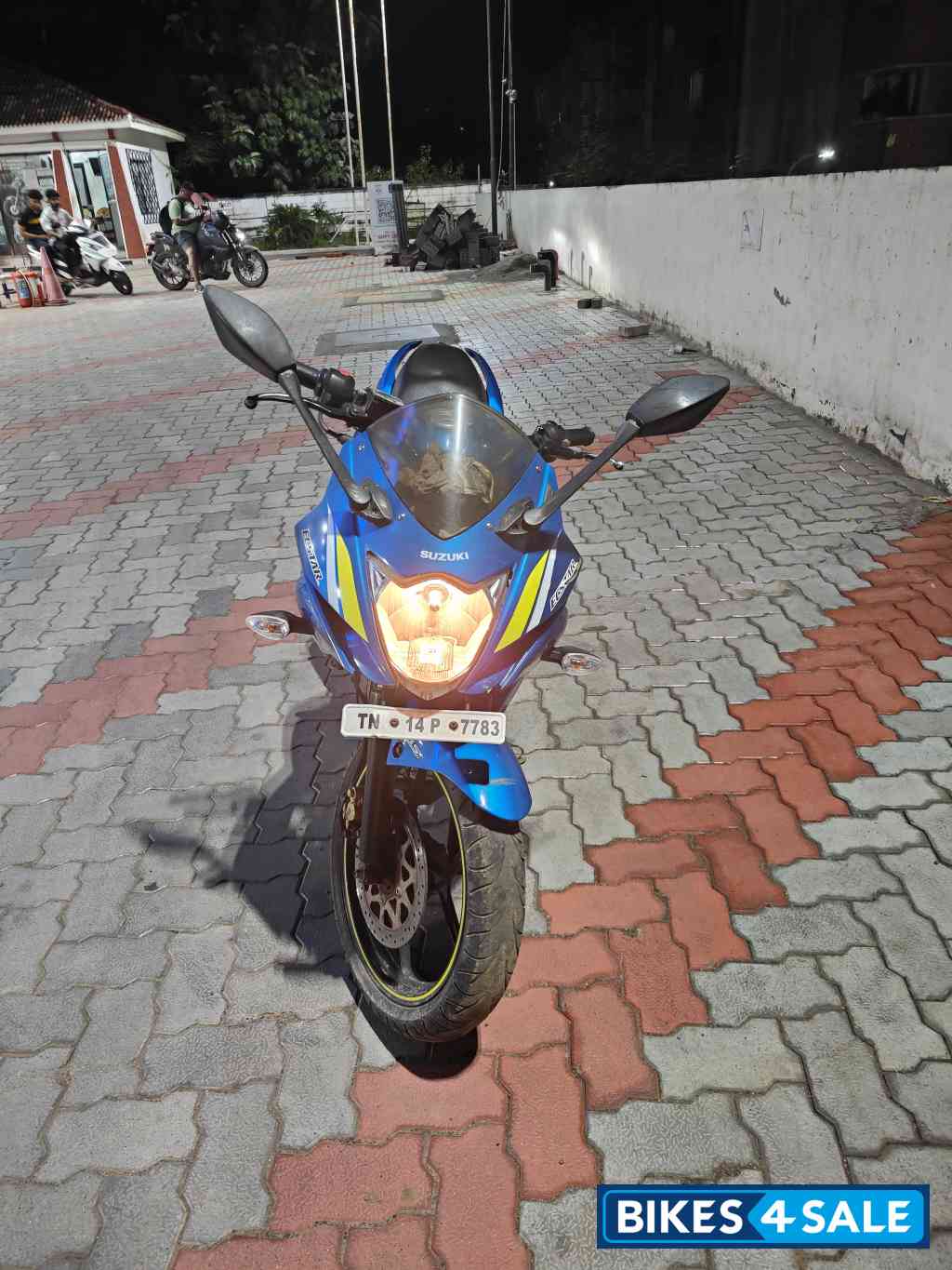 Blue Suzuki Gixxer SF Fi