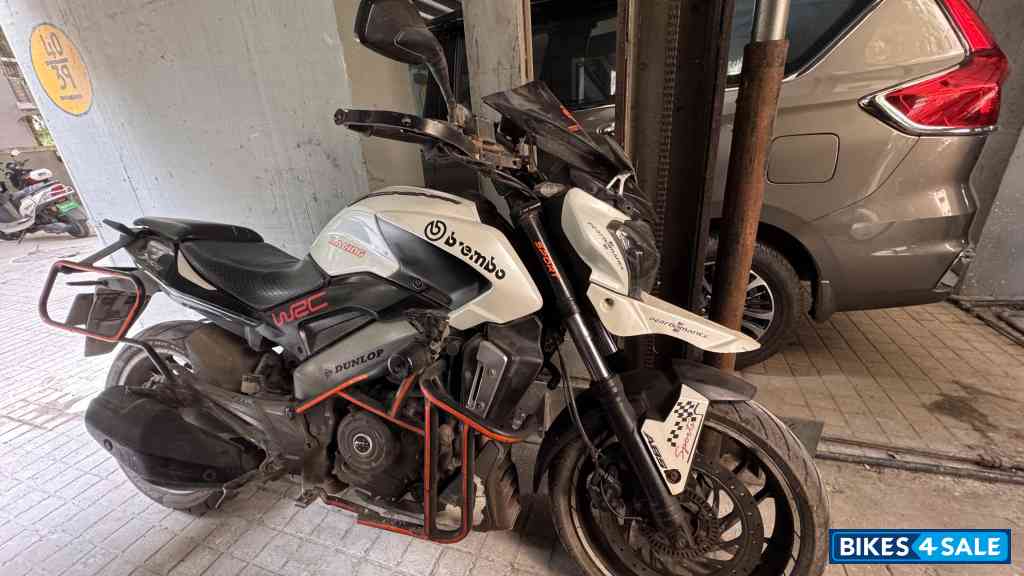 Bajaj Dominar 400