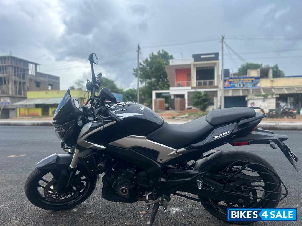 Bajaj Dominar 250