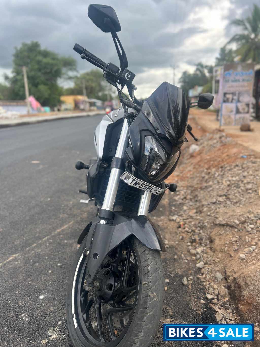 Bajaj Dominar 250