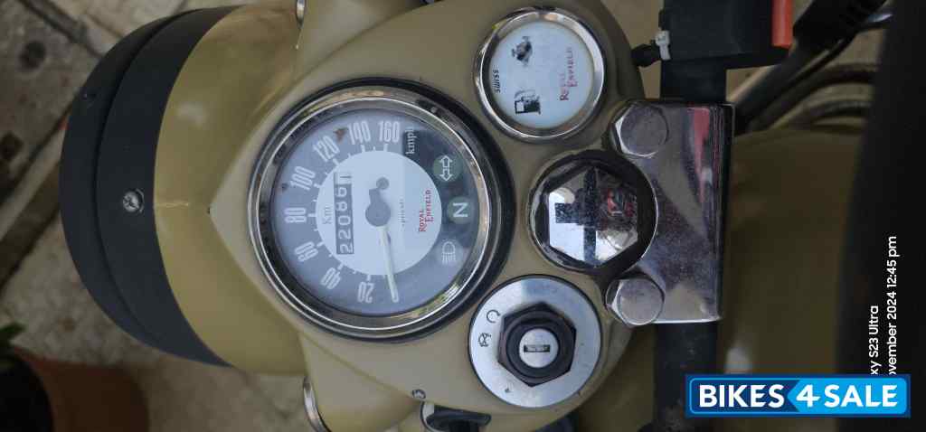 Desert Storm Royal Enfield Classic Desert Storm