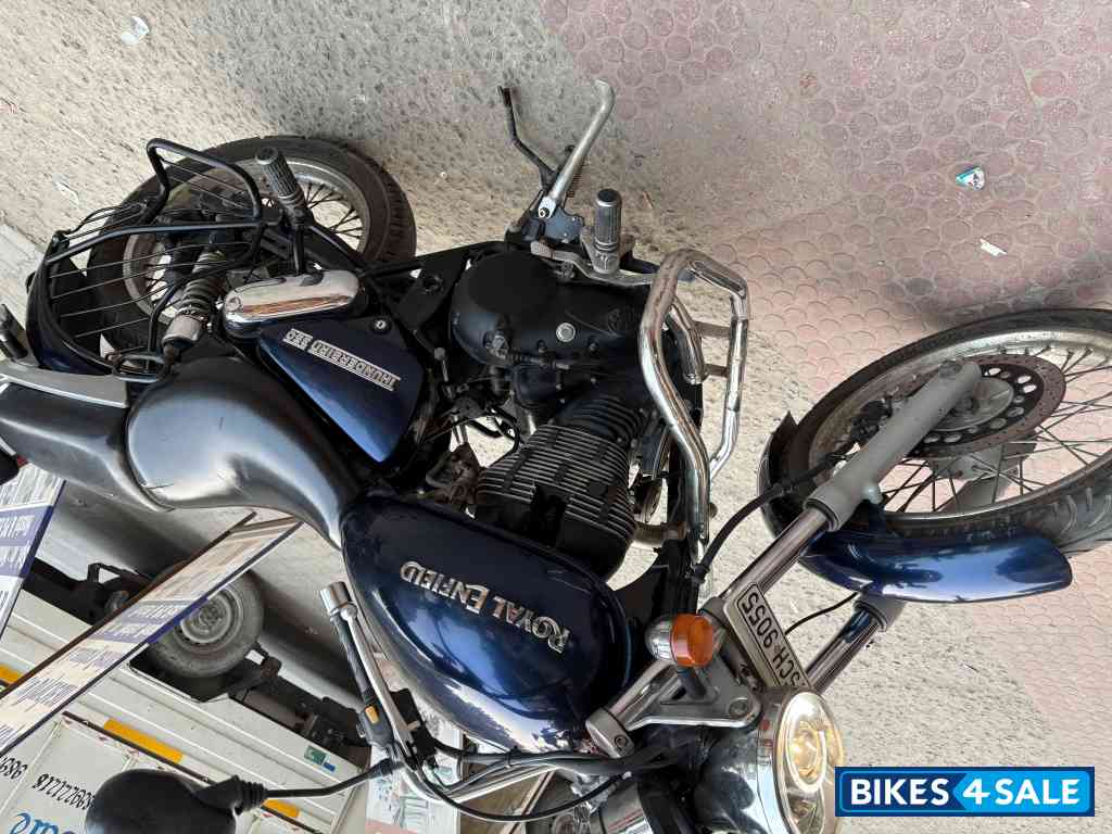 Royal Blue Royal Enfield Thunderbird 350