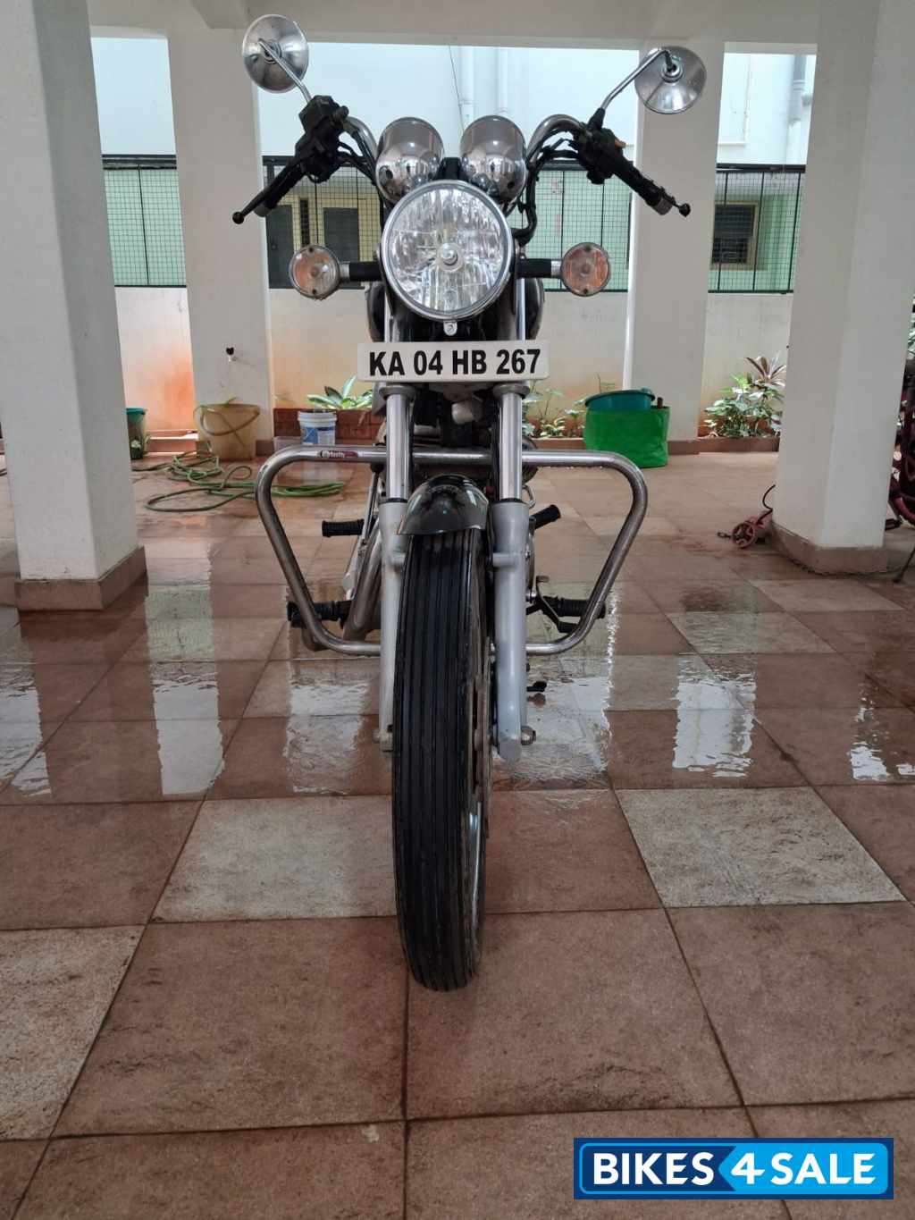 Dark Green Royal Enfield Bullet 350 Twinspark