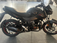 Black Hero Xtreme 160R Stealth Edition