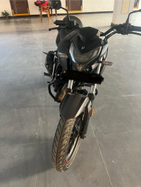 Black Hero Xtreme 160R Stealth Edition