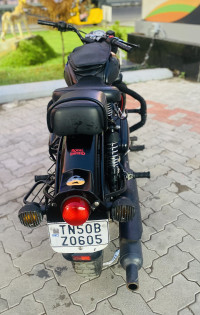 Stealth Black Royal Enfield Classic Stealth Black